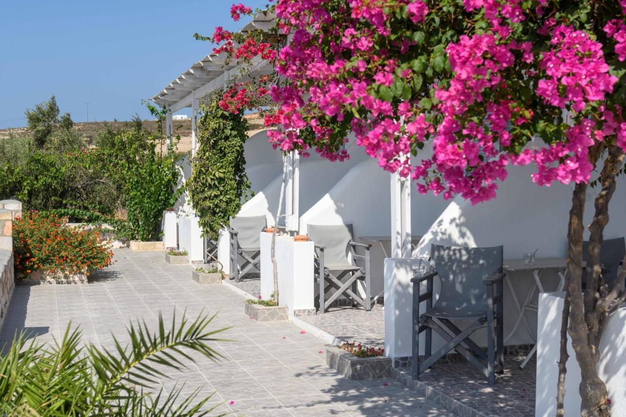 Κalamitsi Rooms & Apartments Kímolos Exterior photo