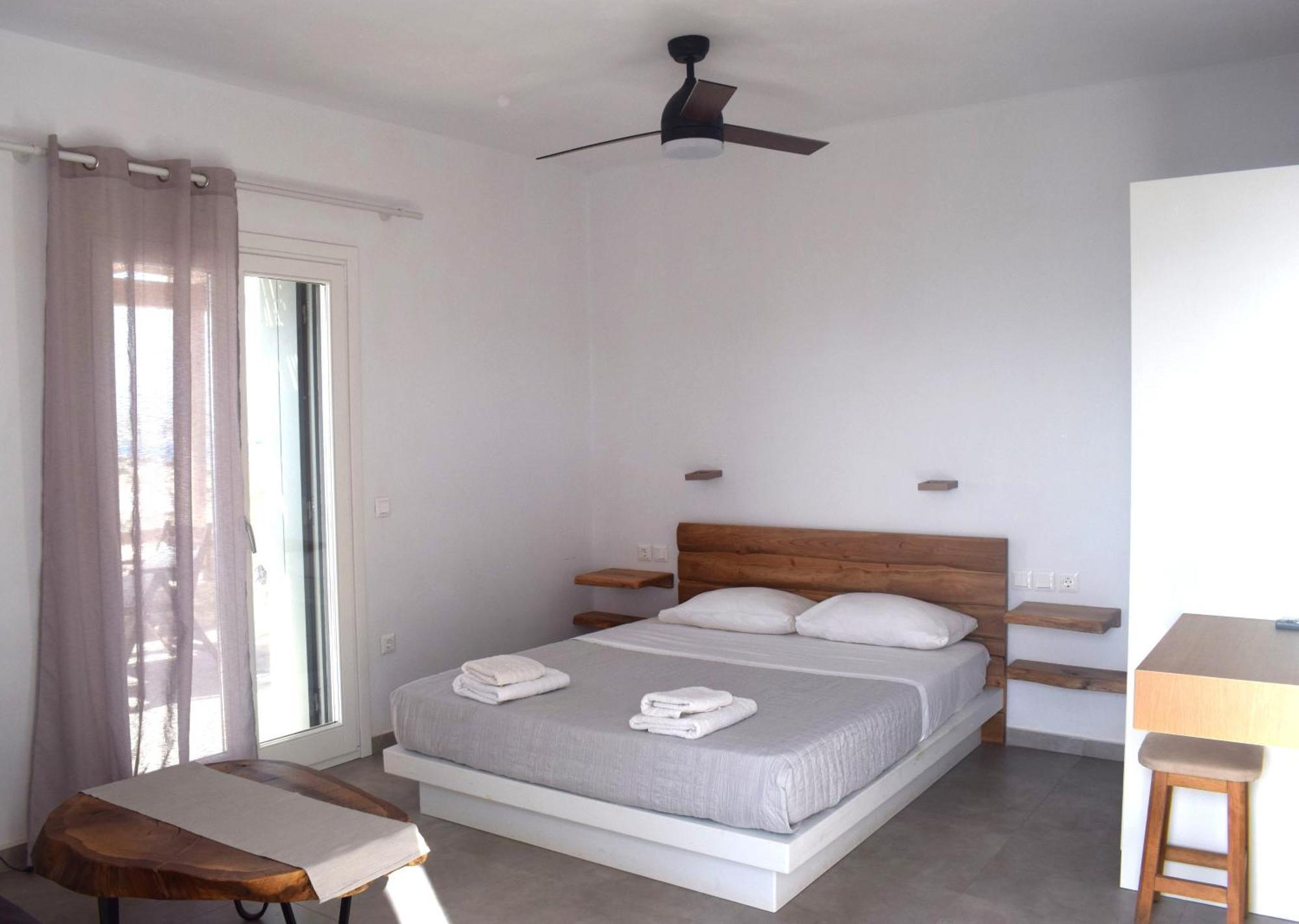 Κalamitsi Rooms & Apartments Kímolos Exterior photo